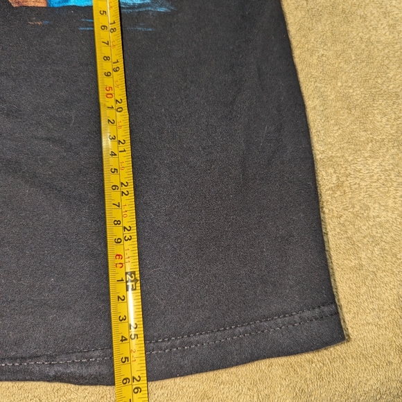 2017 THE CHAINSMOKERS "Memories Do Not Open" Concert Tour (MED) T-Shirt - Picture 5 of 6